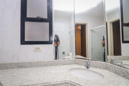 Apartamento para alugar com 203m², 3 quartos e 4 vagasBanheiro da Suíte 3
