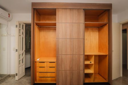 Apartamento para alugar com 203m², 3 quartos e 4 vagasSuíte 3