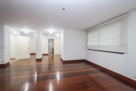 Apartamento para alugar com 203m², 3 quartos e 4 vagasSala