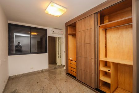 Apartamento para alugar com 203m², 3 quartos e 4 vagasSuíte 3