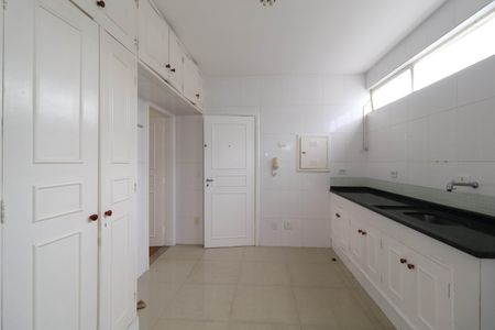 Apartamento à venda com 96m², 2 quartos e 1 vagaCozinha