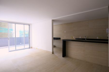 Apartamento à venda com 100m², 2 quartos e 2 vagasSala