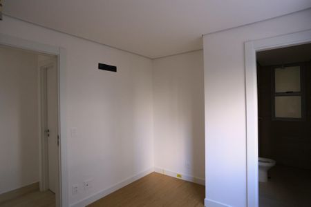 Apartamento à venda com 100m², 2 quartos e 2 vagasSuíte 2