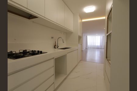 Apartamento à venda com 130m², 4 quartos e 2 vagasCozinha