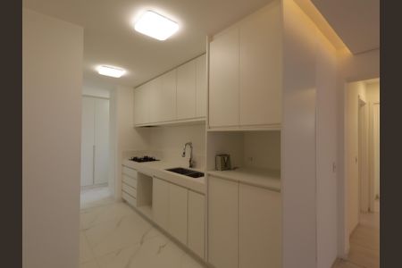 Apartamento à venda com 130m², 4 quartos e 2 vagasCozinha