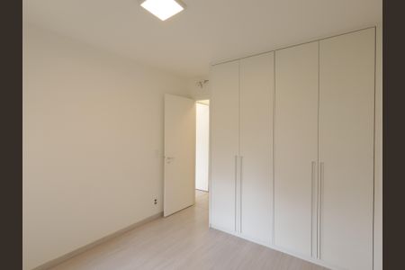 Apartamento à venda com 130m², 4 quartos e 2 vagasQuarto