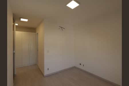 Apartamento à venda com 130m², 4 quartos e 2 vagasSuíte 1