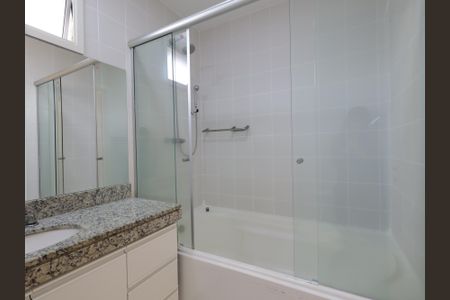 Apartamento à venda com 130m², 4 quartos e 2 vagasBanheiro da Suíte 1