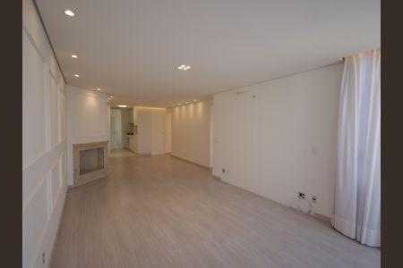 Apartamento à venda com 130m², 4 quartos e 2 vagasSala