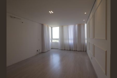 Apartamento à venda com 130m², 4 quartos e 2 vagasSala
