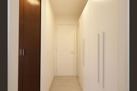Apartamento à venda com 130m², 4 quartos e 2 vagasSuíte 1