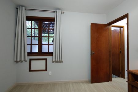 Casa de condomínio à venda com 109m², 3 quartos e 2 vagasQuarto 2