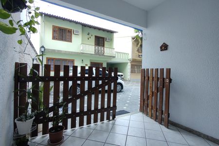 Casa de condomínio à venda com 109m², 3 quartos e 2 vagasGaragem