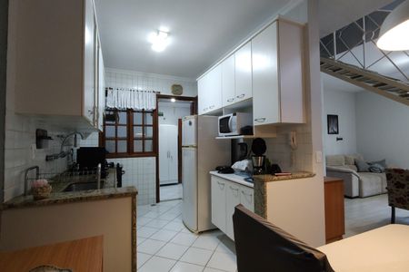 Casa de condomínio à venda com 109m², 3 quartos e 2 vagasCozinha - Armários