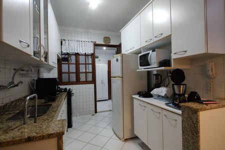Casa de condomínio à venda com 109m², 3 quartos e 2 vagasCozinha - Armários