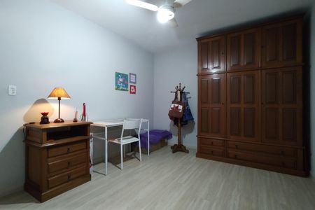 Casa de condomínio à venda com 109m², 3 quartos e 2 vagasQuarto 2