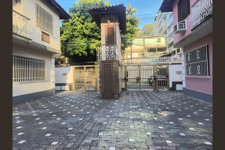 Casa de condomínio à venda com 109m², 3 quartos e 2 vagasÁrea comum