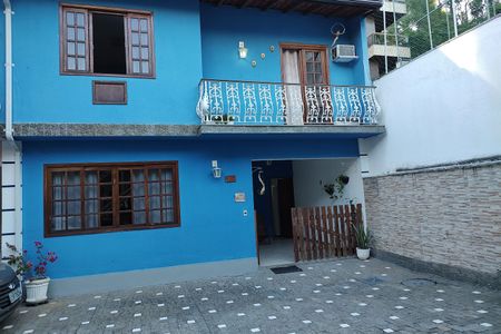 Casa de condomínio à venda com 109m², 3 quartos e 2 vagasFachada da Casa