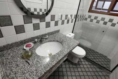 Casa de condomínio à venda com 109m², 3 quartos e 2 vagasBanheiro da Suíte