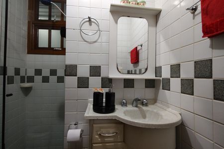 Casa de condomínio à venda com 109m², 3 quartos e 2 vagasBanheiro 1