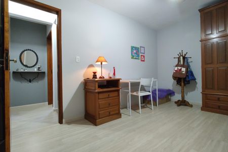 Casa de condomínio à venda com 109m², 3 quartos e 2 vagasQuarto 2