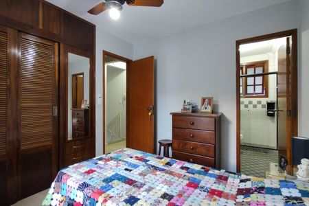 Casa de condomínio à venda com 109m², 3 quartos e 2 vagasQuarto 1 - Suíte