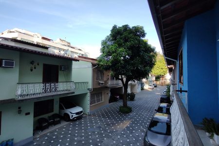 Casa de condomínio à venda com 109m², 3 quartos e 2 vagasVaranda Quarto 1 - Suíte