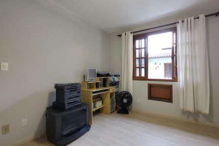 Casa de condomínio à venda com 109m², 3 quartos e 2 vagasQuarto 3