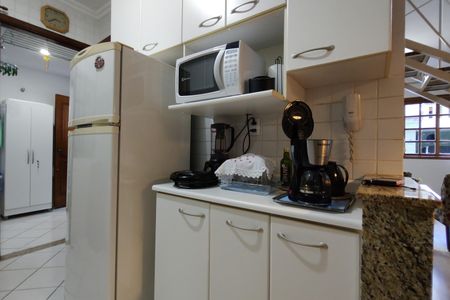 Casa de condomínio à venda com 109m², 3 quartos e 2 vagasCozinha - Armários