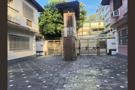 Casa de condomínio à venda com 109m², 3 quartos e 2 vagasÁrea comum
