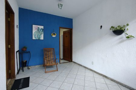 Casa de condomínio à venda com 109m², 3 quartos e 2 vagasGaragem