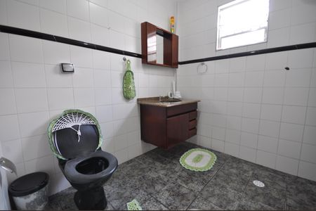 Casa à venda com 125m², 3 quartos e 2 vagasBanheiro Social