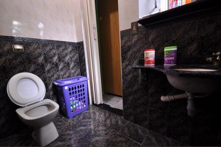 Casa à venda com 125m², 3 quartos e 2 vagasBanheiro do Quarto Suíte