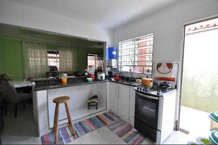 Casa à venda com 125m², 3 quartos e 2 vagasCozinha