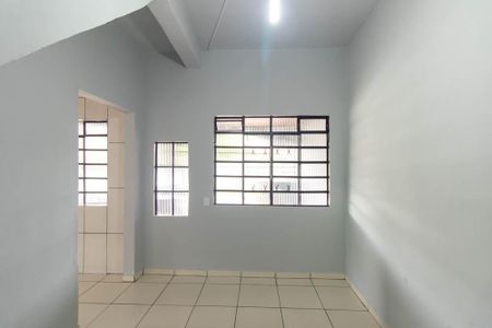 Casa para alugar com 69m², 2 quartos e 1 vaga Casa para alugar com 69m², 2 quartos e 1 vagaSala de Jantar