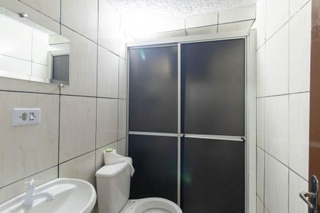 Casa para alugar com 69m², 2 quartos e 1 vaga Casa para alugar com 69m², 2 quartos e 1 vagaBanheiro Social
