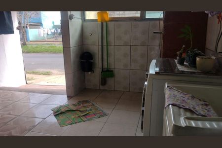 Casa à venda com 60m², 3 quartos e 2 vagas Casa à venda com 60m², 3 quartos e 2 vagasÁrea de Serviço