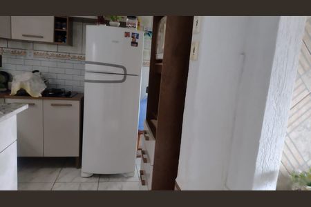 Casa à venda com 60m², 3 quartos e 2 vagas Casa à venda com 60m², 3 quartos e 2 vagasCozinha