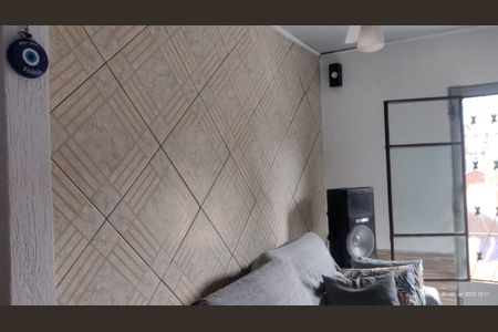 Casa à venda com 60m², 3 quartos e 2 vagas Casa à venda com 60m², 3 quartos e 2 vagasSala