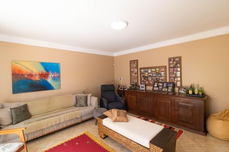 Casa de condomínio para alugar com 370m², 4 quartos e 4 vagasSala