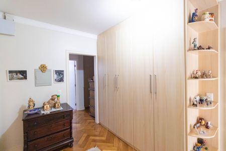 Casa de condomínio para alugar com 370m², 4 quartos e 4 vagasSala 