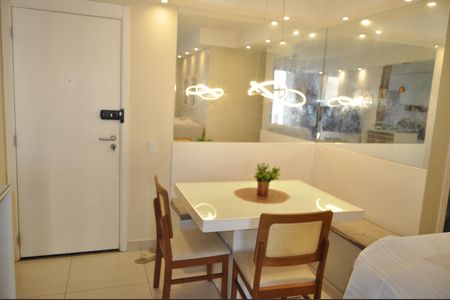 Apartamento à venda com 68m², 3 quartos e 1 vagaSala