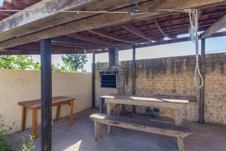 Casa de condomínio à venda com 56m², 2 quartos e 1 vaga Casa de condomínio à venda com 56m², 2 quartos e 1 vagaÁrea comum - Churrasqueira
