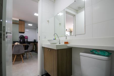Apartamento para alugar com 33m², 2 quartos e sem vaga Apartamento para alugar com 33m², 2 quartos e sem vagaBanheiro