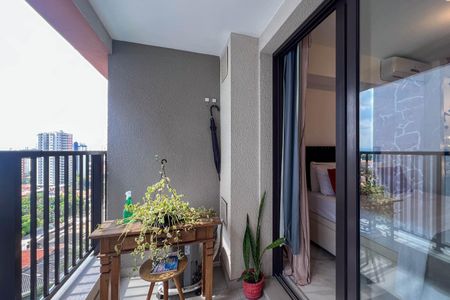 Studio à venda com 25m², 1 quarto e 1 vaga Studio à venda com 25m², 1 quarto e 1 vagaVaranda