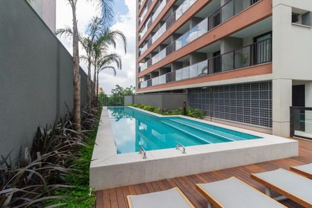 Studio à venda com 25m², 1 quarto e 1 vaga Studio à venda com 25m², 1 quarto e 1 vagaPiscina