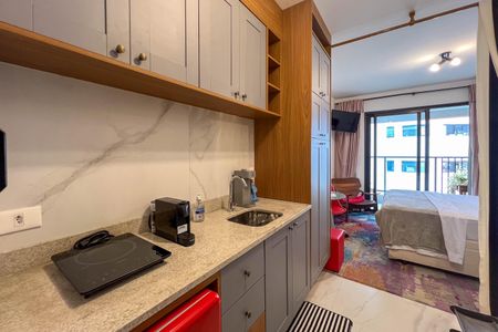 Studio à venda com 25m², 1 quarto e 1 vaga Studio à venda com 25m², 1 quarto e 1 vagaStudio