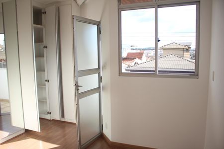 Apartamento à venda com 120m², 4 quartos e 2 vagasQuarto 3