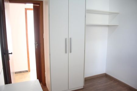Apartamento à venda com 120m², 4 quartos e 2 vagasQuarto 2