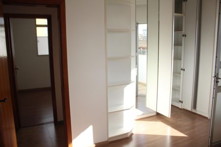 Apartamento à venda com 120m², 4 quartos e 2 vagasQuarto 3